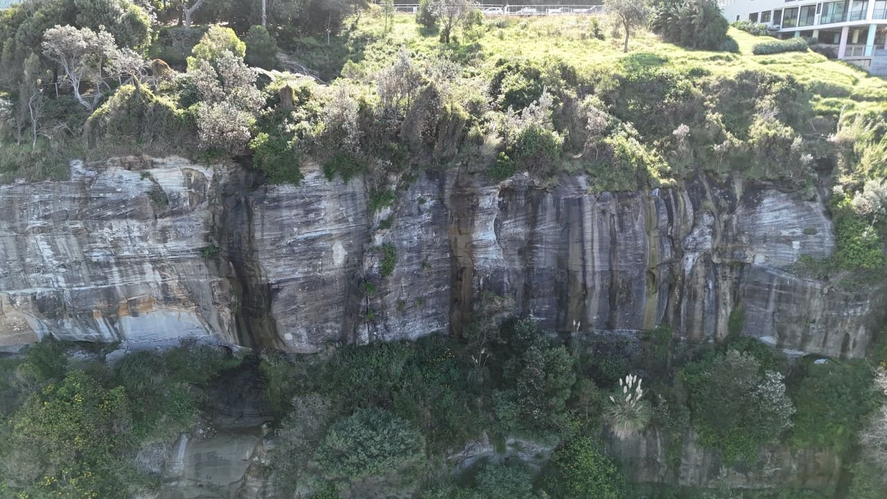 Lawrence Hargrave Drive, Clifton